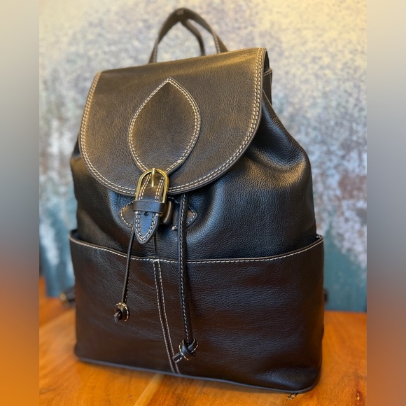 Fossil Handbags - Fossil Luna Vintage Y2K Minimalist Black Leather Backpack(EUC)